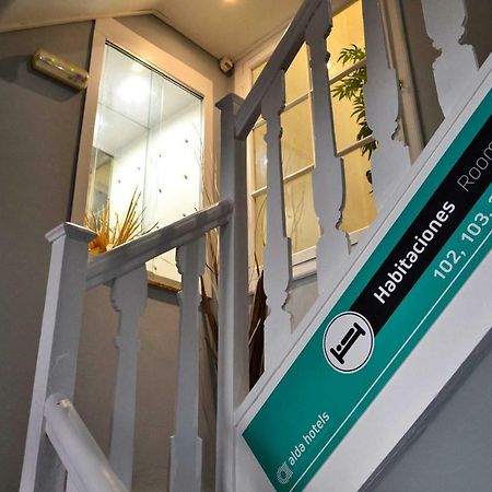 Albergue O Fogar De Teodomiro Сантяго де Компостела Екстериор снимка